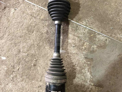 84550218 Полуось передняя правая