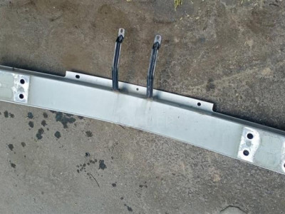 23484208 Усилитель бампера передний