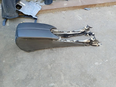 23224943 Консоль центральная подлокотник