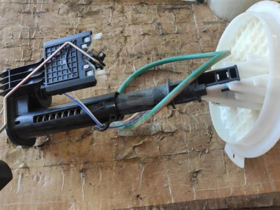 13587127 Датчик уровня топлива