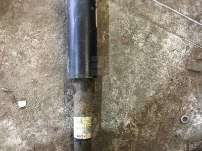 84051685 Амортизатор задний левый