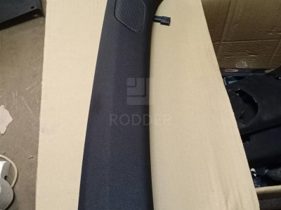 23131179 Обшивка стойки передней левой ЧЁРНЫЙ