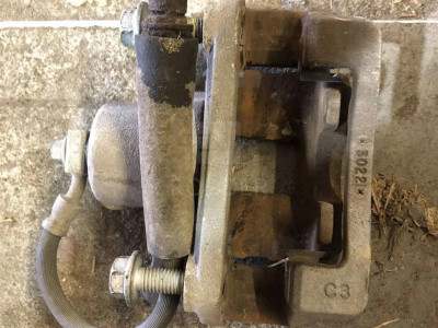 13584520 Суппорт задний левый