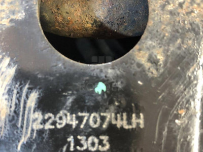 22947075 Рычаг задней подвески под пружину правый