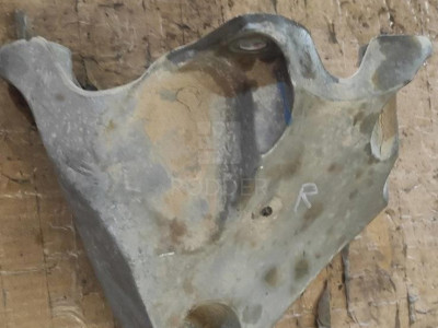 20841860 Кронштейн двигателя правый