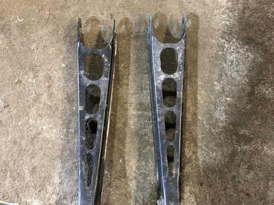 23214245 Рычаг задней подвески поперечный верхний