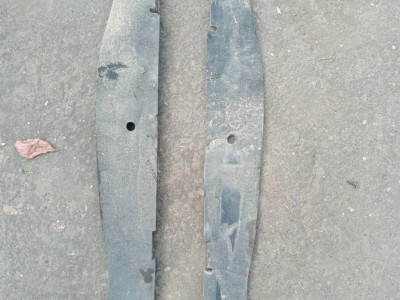 22985614 Пыльник крыла переднего левого