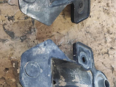 23233994  Кронштейн радиатора