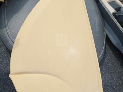 20999528  Накладка торпеды левая