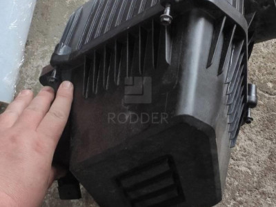 84040481 Корпус воздушного фильтра в сборе