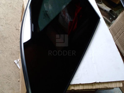 20786800 Стекло кузовное глухое левое