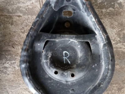 20830781 Рычаг задней подвески нижний правый