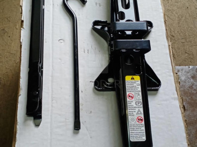 13590429 Домкрат комплект