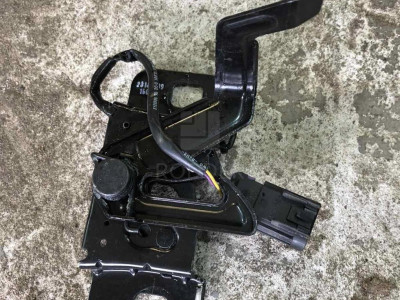 23120089 Замок капота