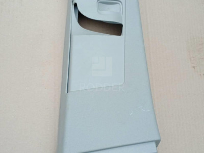 20952460 Обшивка стойки средней правой ВЕРХ