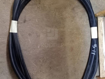 23261079 Уплотнитель проёма двери задней правой