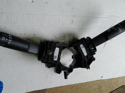 52087550 Переключатель подрулевой правый