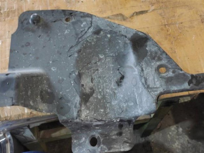 22992826 Защита двигателя правая