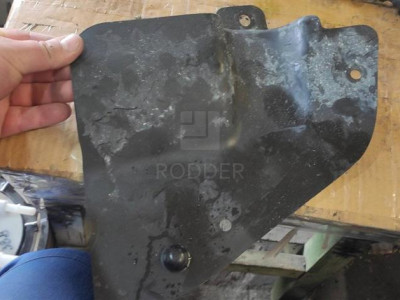 22992825 Защита двигателя левая