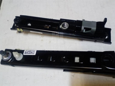 13598893 Регулятор высоты ремня безопасности