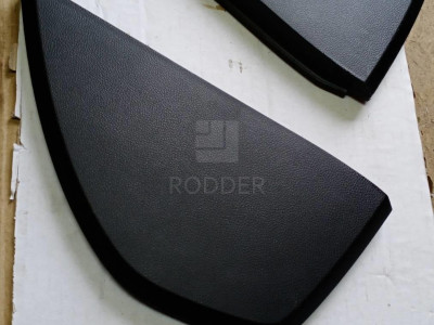 20893949 Накладка торпеды левая