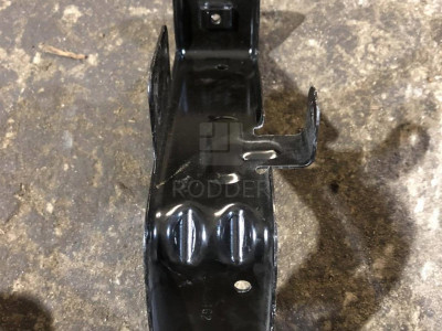 25887466 Кронштейн акумулятор