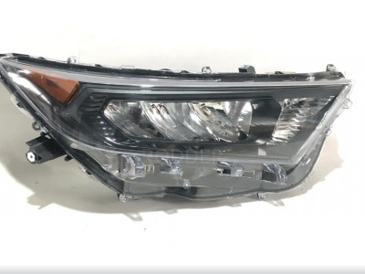 11170597901 Фара головного света правая